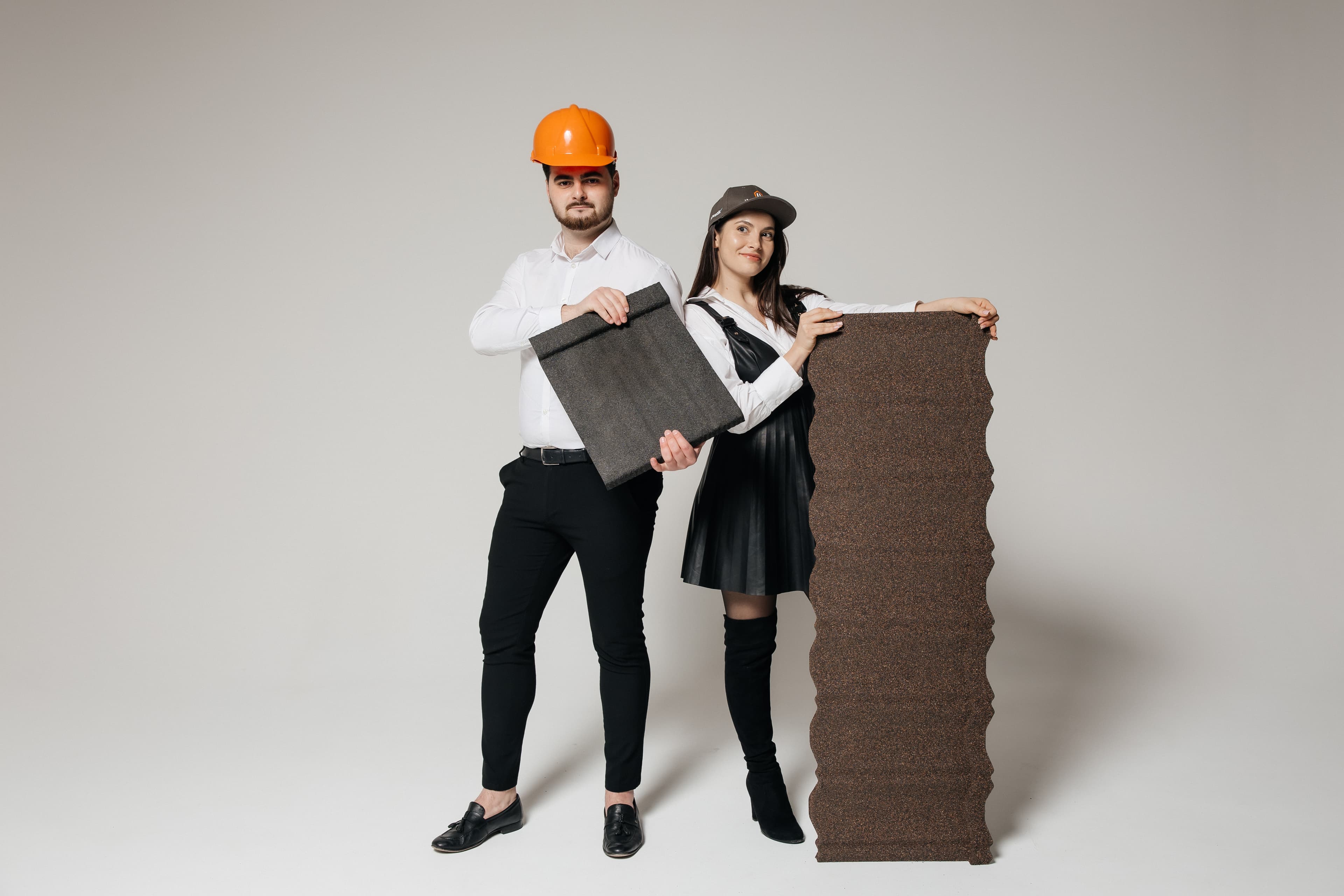 Echipa Imperlux — materiale premium pentru acoperișuri