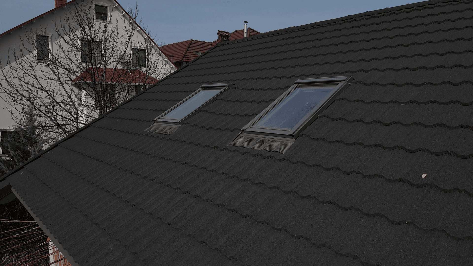 Țiglă cu rocă vulcanică