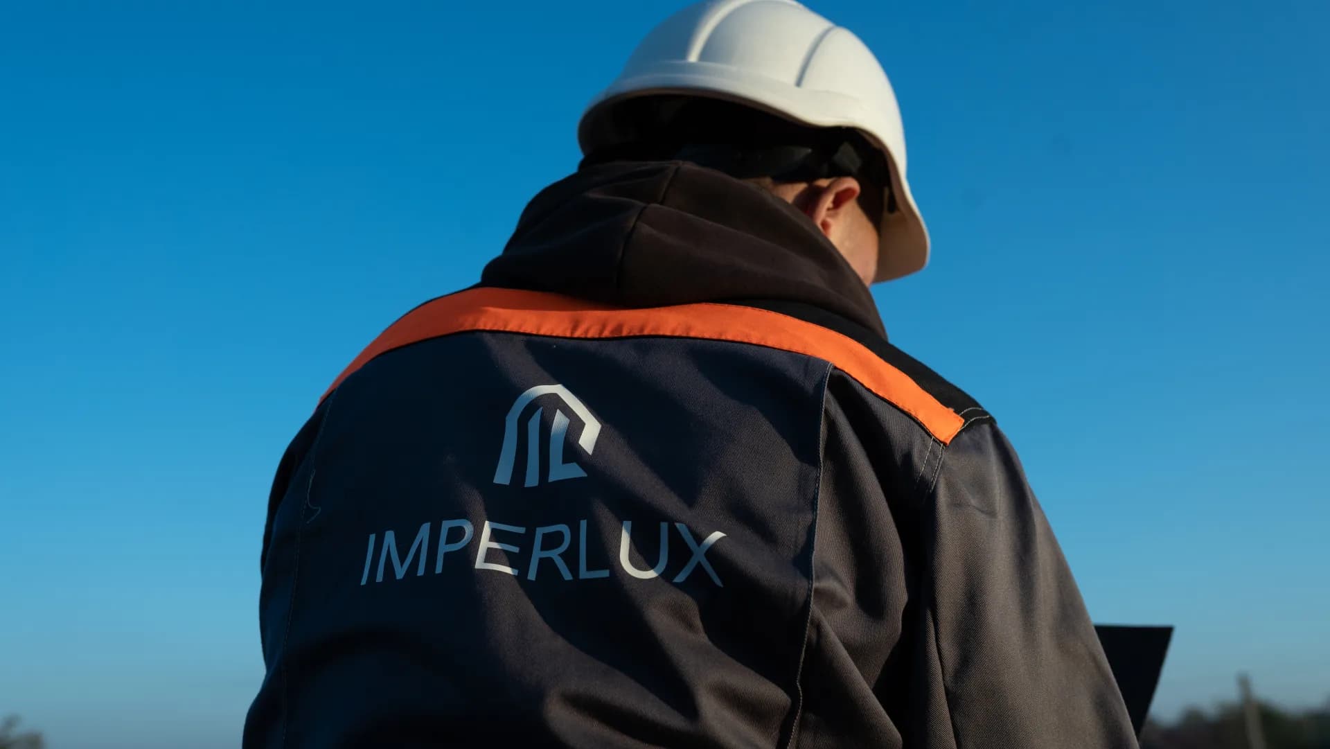 Acoperiș cu șindrilă bituminoasă — Lilu Ojovan — imagine 14